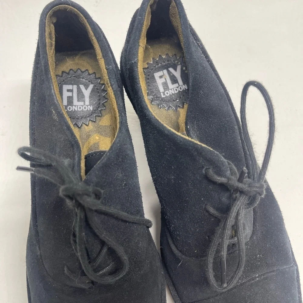 Fly London size